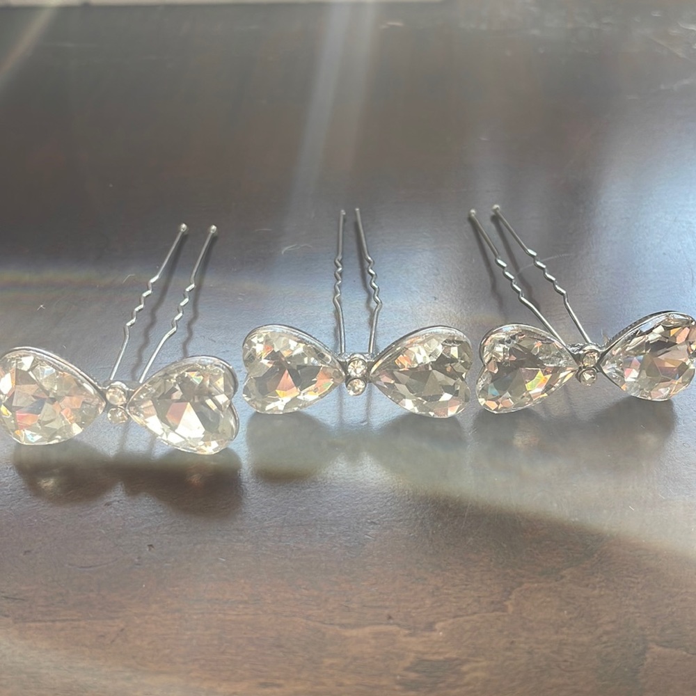 Bow tie rhinestone hair pin (3 total)